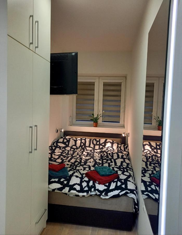 Skopje Contemporary Apartment Buitenkant foto